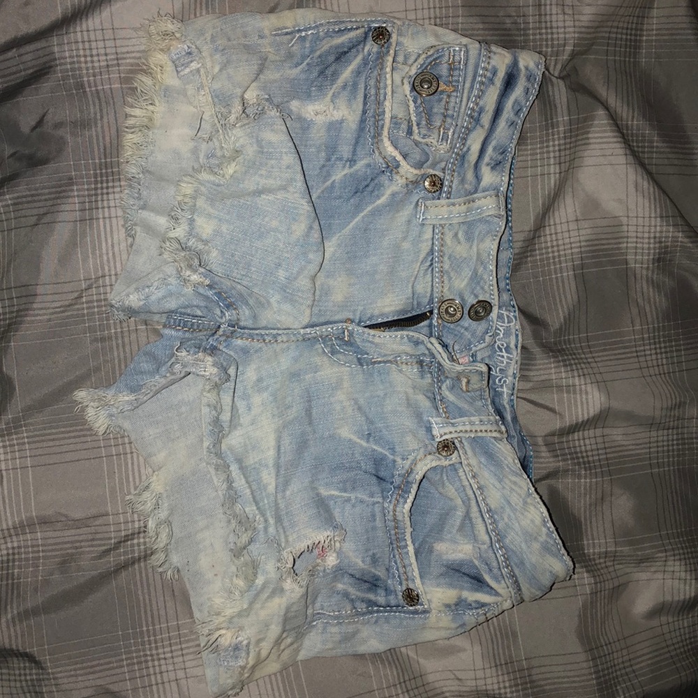 Ripped denim shorts